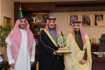 محافظ حفر الباطن يطلع على مشروعات مؤسسة الشريع الخيرية