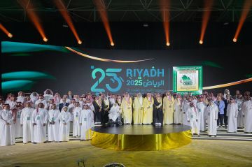 نيابة عن الفيصل ..بن جلوي يكرم اللجان العاملة في دورة ألعاب التضامن الإسلامي الأولى