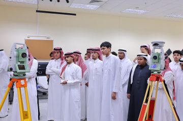 جامعة الملك عبدالعزيز تحتفل بـ GIS Day 2025 لتعزيز علوم الخرائط والبيانات المكانية