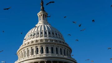 مجلس الشيوخ الأميركي يقر قانونا لإنهاء أطول إغلاق حكومي