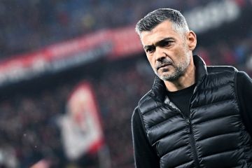 تصرف من كونسيساو تجاه جمهور الاتحاد بعد التعادل مع الخليج يثير تفاعلا تصرف من كونسيساو تجاه جمهور الاتحاد بعد التعادل مع الخليج يثير تفاعلا