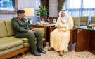 أمير الرياض يستقبل مدير عام السجون المكلف