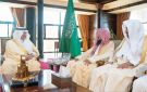 أمير تبوك يستقبل عضو هيئة كبار العلماء الشيخ يوسف بن سعيد
