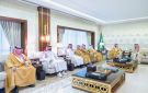 نائب أمير الشرقية يستقبل رئيس وأعضاء نادي الاتفاق - sa
