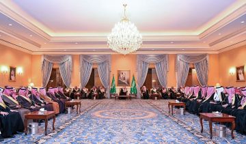 أمير تبوك: الميزانية العامة حملت في طياتها الخير والنماء للوطن والمواطن أمير تبوك: الميزانية العامة حملت في طياتها الخير والنماء للوطن والمواطن