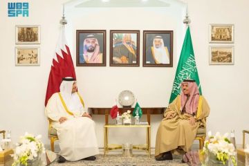 سمو وزير الخارجية يستقبل رئيس مجلس الوزراء وزير خارجية قطر ويرأسان اجتماع اللجنة التنفيذية للمجلس التنسيقي بين البلدين