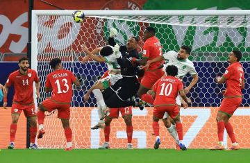 التعادل السلبي يحسم مواجهة المغرب وعمان في كأس العرب 2025 التعادل السلبي يحسم مواجهة المغرب وعمان في كأس العرب 2025