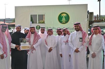 بيئة مكة تدشن الكرفان التطوعي لتعزيز المشاركة المجتمعية في القطاعات البيئية بيئة مكة تدشن الكرفان التطوعي لتعزيز المشاركة المجتمعية في القطاعات البيئية