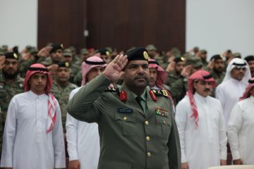 اللواء العنزي يشهد حفل تكريم متقاعدي الأفواج الأمنية