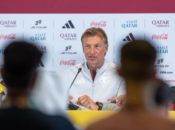 رينارد: كأس العرب محطة مهمة قبل المونديال.. ونحترم منتخب عمان