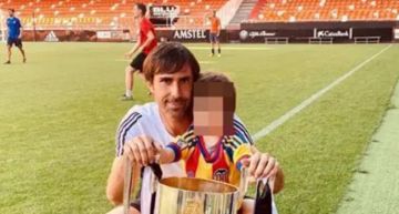 مدرب فالنسيا يفارق الحياة مع أطفاله غرقاً في إندونيسيا