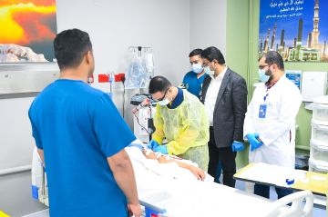 الخدمات الطبية بوزارة الداخلية تطلق أول خدمة غسيل كلوي متنقل داخل السجون بالمملكة