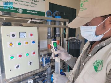 المملكة تضخ مليونا و401 ألف لتر ماء بمحافظة الحديدة خلال أسبوع