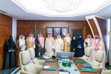 أمير المنطقة الشرقية يستقبل منسوبي تجمع الشرقية الصحي و سفير جمهورية فرنسا لدى المملكة