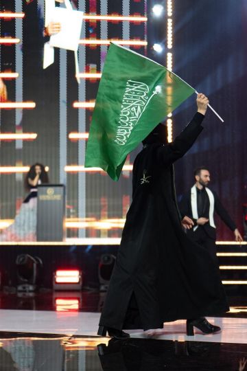 سارة التميمي تحصد المركز الخامس عالميا والأول آسيويا في كأس العالم للتجميل 2025 سارة التميمي تحصد المركز الخامس عالميا والأول آسيويا في كأس العالم للتجميل 2025