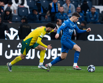الهلال يفوز على الخليج بثلاثية في مباراة مثيرة بدوري روشن