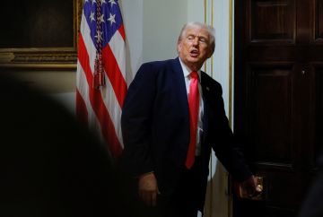 ترامب: أي دولة تهرب المخدرات لأمريكا معرضة للهجوم ترامب: أي دولة تهرب المخدرات لأمريكا معرضة للهجوم