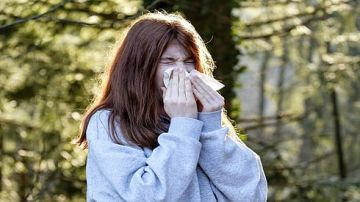 من الرطوبة إلى فيتامين د .. 3 طرق غير تقليدية لمواجهة فيروسات الشتاء