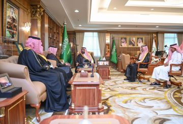 أمير جازان يستقبل الرئيس التنفيذي للمركز الوطني لتنمية القطاع غير الربحي أمير جازان يستقبل الرئيس التنفيذي للمركز الوطني لتنمية القطاع غير الربحي