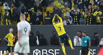 اعتلى صدارة هدافي روشن.. رونالدو يقود النصر لعبور الأخدود بثلاثية