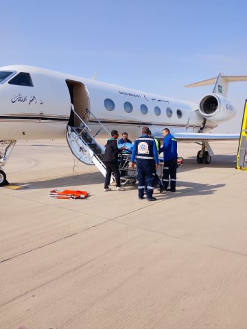 نقل مواطن ومواطنة حالتهما الطبية حرجة من مصر إلى الممكة