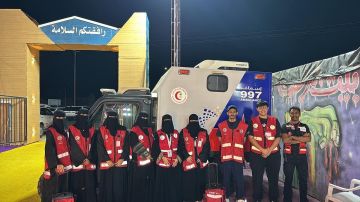 بتوجيه أمير الباحة لشتاء آمن.. الهلال الأحمر يعزز جاهزيته بالقطاع التهامي بخطط انتشار وآليات متخصصة بتوجيه أمير الباحة لشتاء آمن.. الهلال الأحمر يعزز جاهزيته بالقطاع التهامي بخطط انتشار وآليات متخصصة