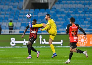 الحزم يتغلب على الرياض بثنائية في روشن