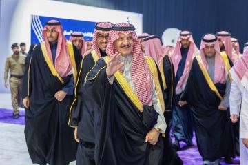 أمير الشرقية يشرف حفل الاستقبال السنوي لقطاع الأعمال بغرفة الشرقية أمير الشرقية يشرف حفل الاستقبال السنوي لقطاع الأعمال بغرفة الشرقية