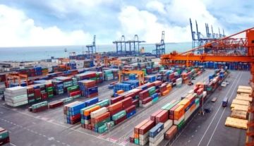 الإحصاء: ارتفاع الصادرات غير البترولية بنسبة 32.3 في أكتوبر 2025