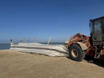 بلدية ذهبان تزيل 23 مخيما مخالفا بمساحة 942 م2 على شاطئ خليج الملك سلمان بلدية ذهبان تزيل 23 مخيما مخالفا بمساحة 942 م2 على شاطئ خليج الملك سلمان