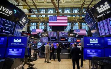  ستاندرد آند بورز يبلغ مستوى قياسيا جديدا بمكاسب أسبوعية قوية