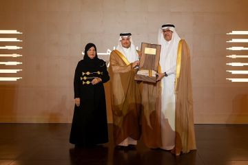 محافظ الأحساء يدشن مصنع الماهود لحياكة البشوت بدعم من أرامكو وبتقنيات حديثة