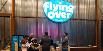 Flying over Saudi يجذب أنظار العالم إلى السياحية السعودية