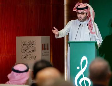 أكد دعم القيادة للقطاع.. آل الشيخ: مهتمون بحفظ التراث الموسيقي العربي أكد دعم القيادة للقطاع.. آل الشيخ: مهتمون بحفظ التراث الموسيقي العربي