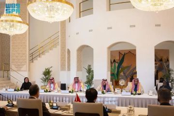 في الذكرى الـ35 للعلاقات الدبلوماسية.. اجتماع سعودي صيني رفيع يثمر اتفاقية إعفاء تأشيرات في الذكرى الـ35 للعلاقات الدبلوماسية.. اجتماع سعودي صيني رفيع يثمر اتفاقية إعفاء تأشيرات