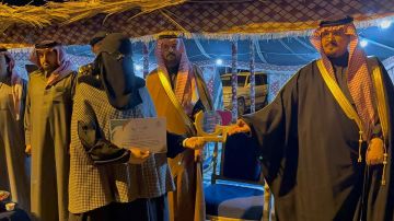 محافظ بيشة يكرم الدكتورة نورة السبيت لجهودها المجتمعية