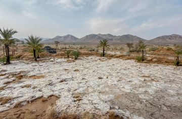 أمطار غزيرة مع بردية كثيفة في حائل