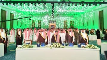 أمير الرياض يكرم الفائزين بجائزة المراعي للإبداع العلمي أمير الرياض يكرم الفائزين بجائزة المراعي للإبداع العلمي