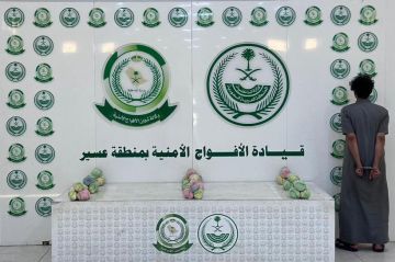 دوريات الأفواج الأمنية بمنطقة عسير تقبض على شخص لترويجه (5) كيلو جرامات من نبات القات المخدر