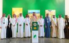 سلمان بن سلطان يدشن معرض جائزة فنون المدينة 2025