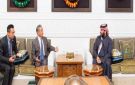 ولي العهد يستقبل وزير خارجية الصين في الرياض لبحث تطوير العلاقات الثنائية