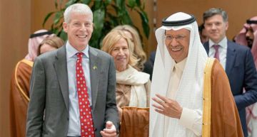 وزير الطاقة ونظيره الأمريكي يبحثان فرص التعاون وزير الطاقة ونظيره الأمريكي يبحثان فرص التعاون