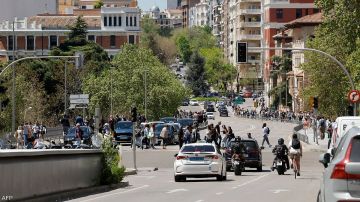 كل قطارات إسبانيا توقفت.. دول أوروبية تشهد انقطاعا في الكهرباء يؤثر على الملايين كل قطارات إسبانيا توقفت.. دول أوروبية تشهد انقطاعا في الكهرباء يؤثر على الملايين