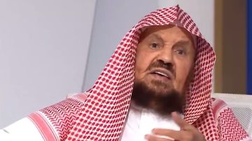 المنيع يوضح حكم إخراج المرأة زكاتها في سداد ديون زوجها.. فيديو المنيع يوضح حكم إخراج المرأة زكاتها في سداد ديون زوجها.. فيديو