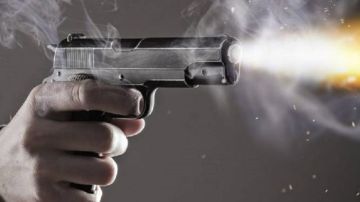 شابة تنهي حياة زوجها بمساعدة طليقها أثناء نومه