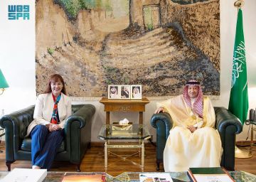 نائب وزير الخارجية يستقبل القائم بالأعمال في السفارة الأمريكية لدى المملكة نائب وزير الخارجية يستقبل القائم بالأعمال في السفارة الأمريكية لدى المملكة