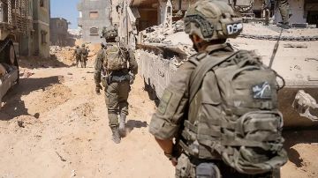 تمرد داخل الجيش الإسرائيلي.. وحدة 8200 وسلاح الجو تطالب بوقف الحرب مقابل الرهائن تمرد داخل الجيش الإسرائيلي.. وحدة 8200 وسلاح الجو تطالب بوقف الحرب مقابل الرهائن