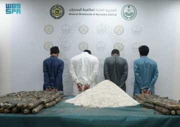 مخبأة في حاويات شحنة رخام.. إحباط تهريب (147) كيلوجراما من الشبو بميناء جدة مخبأة في حاويات شحنة رخام.. إحباط تهريب (147) كيلوجراما من الشبو بميناء جدة