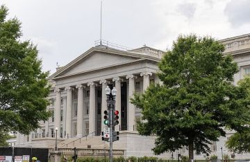 واشنطن تعاقب مصفاة صينية بتهمة شراء نفط إيراني بأكثر من مليار دولار