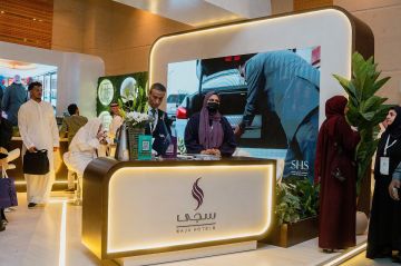 فندق أنوار المدينة موفنبيك وفنادق سجى تطرح حلولا للارتقاء بتجربة ضيوف الرحمن في منتدى العمرة والزيارة فندق أنوار المدينة موفنبيك وفنادق سجى تطرح حلولا للارتقاء بتجربة ضيوف الرحمن في منتدى العمرة والزيارة